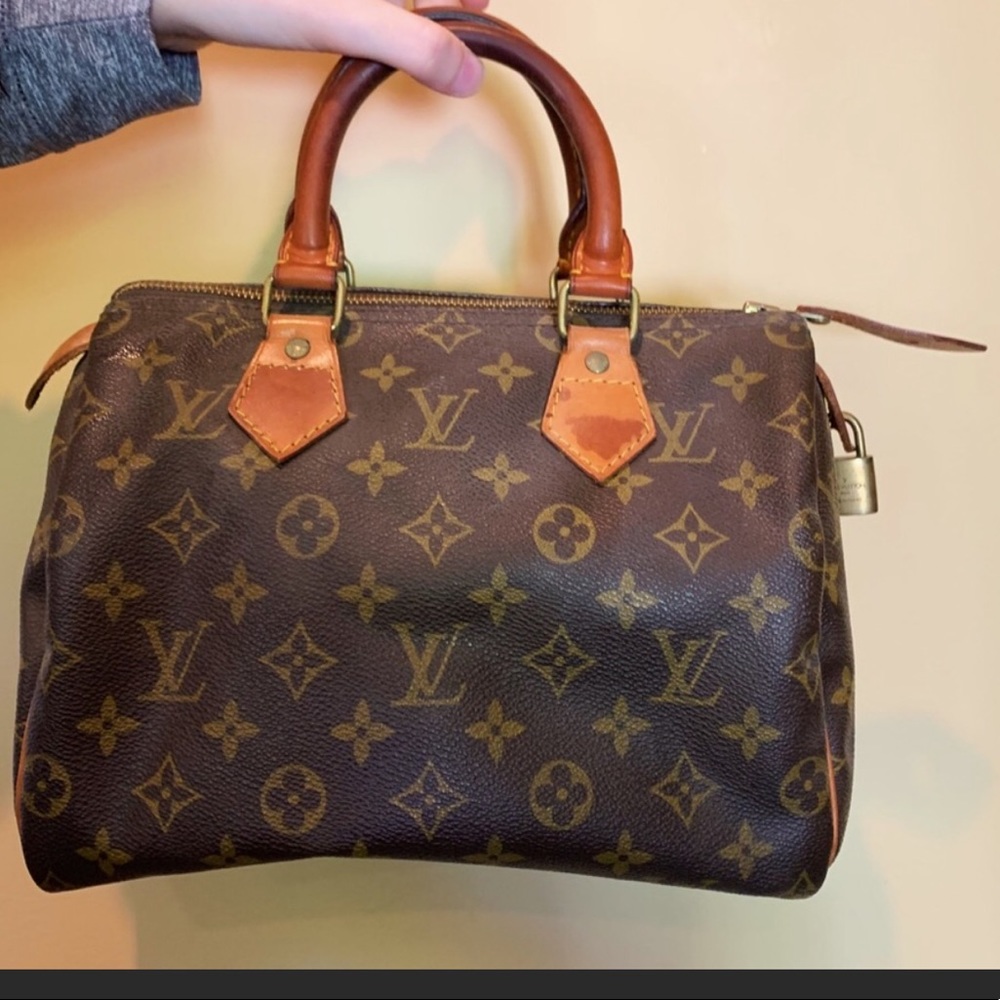Louis Vuitton Speedy